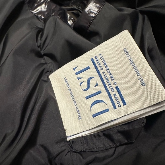 Black moncler vest - Picture 7 of 10